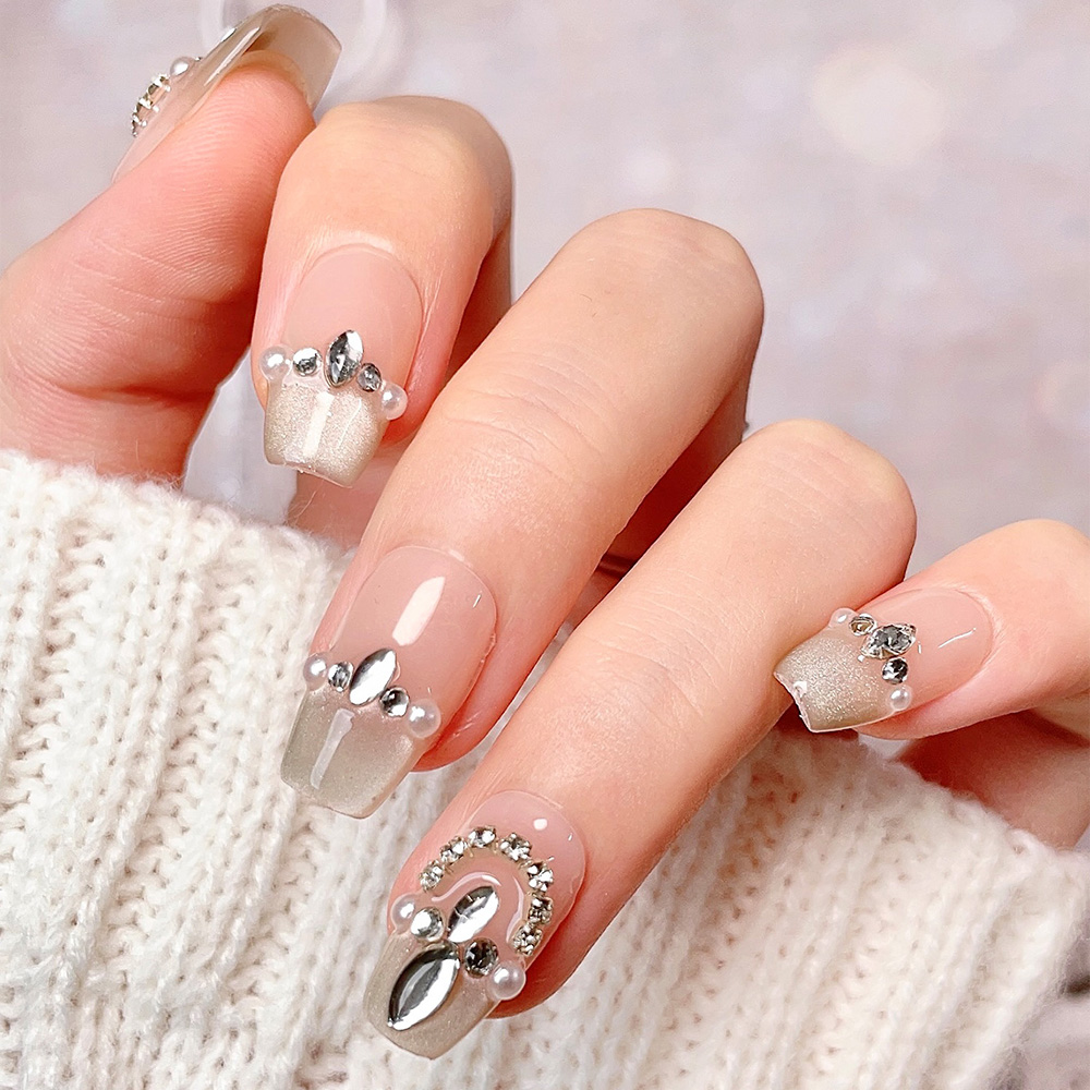 10 adet Kısa Trapez El Yapımı  - Nail Art Queen incelemesi ve fiyatı